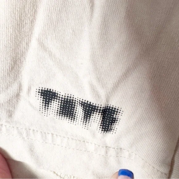 Uniqlo Curated by Tate Short Sleeve UT museum collection - Picture 8 of 12